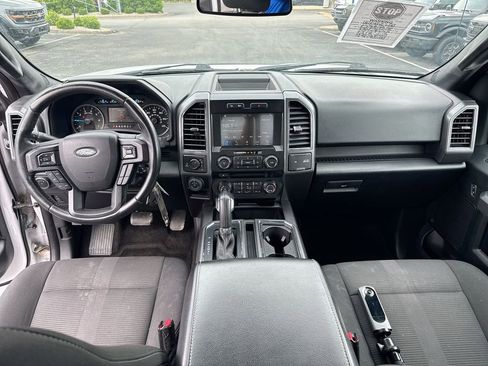 Used 2017 Ford F150 XLT w/ Equipment Group 302A Luxury AWD/4WD image 10