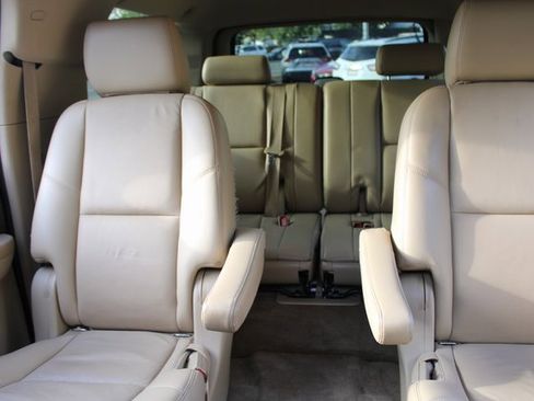 Used 2011 Chevrolet Suburban LTZ image 23