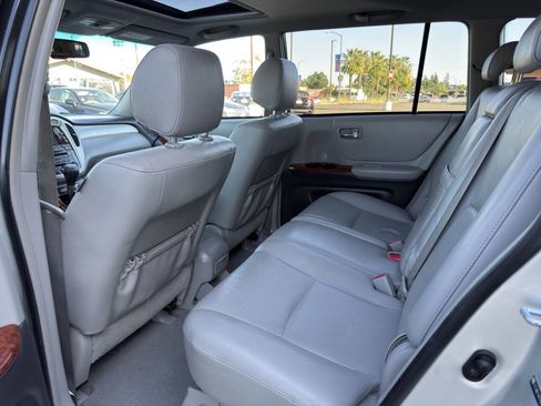 Used 2007 Toyota Highlander Limited AWD/4WD image 11