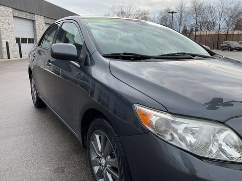 Used 2010 Toyota Corolla LE image 11