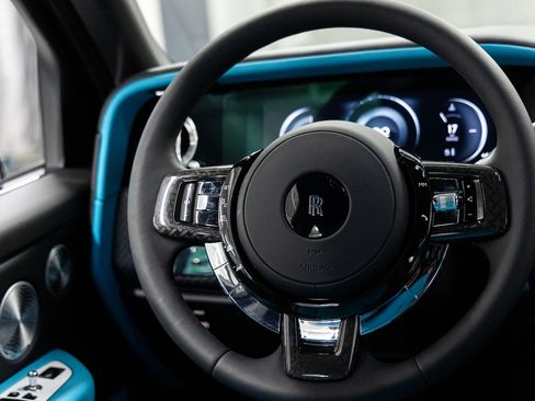 New 2026 Rolls-Royce Cullinan Black Badge image 44