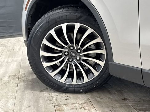 Used 2023 Lincoln Aviator AWD w/ Premium Package image 41