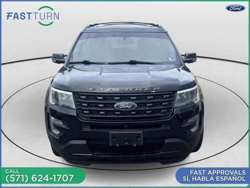 Used 2017 Ford Explorer Sport w/ Equipment Group 401A AWD/4WD image 2