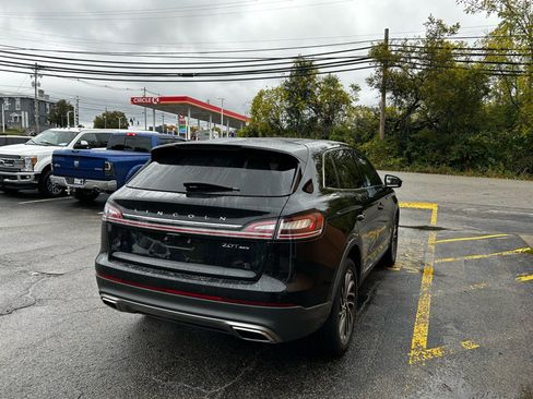 Used 2020 Lincoln Nautilus Reserve image 6