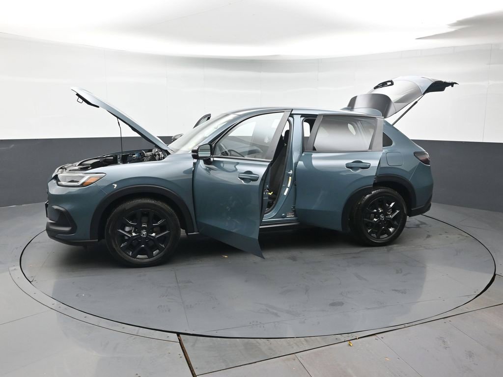Certified 2025 Honda HR-V Sport image 42