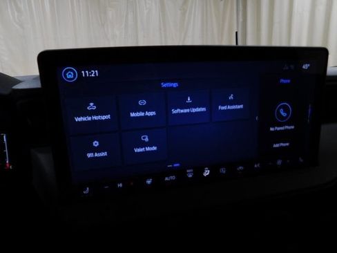 New 2025 Ford Maverick XLT w/ XLT Luxury Package image 29