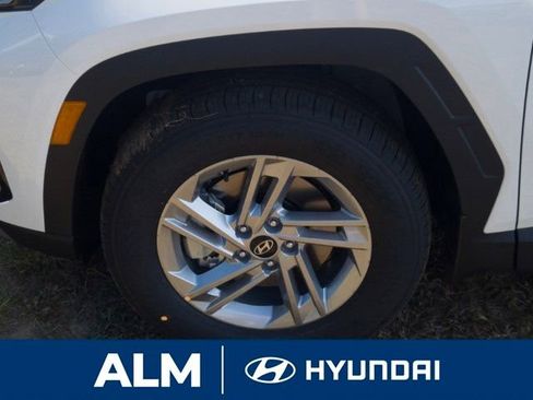 New 2026 Hyundai Tucson SE image 11