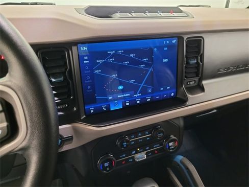 Used 2023 Ford Bronco Wildtrak image 21