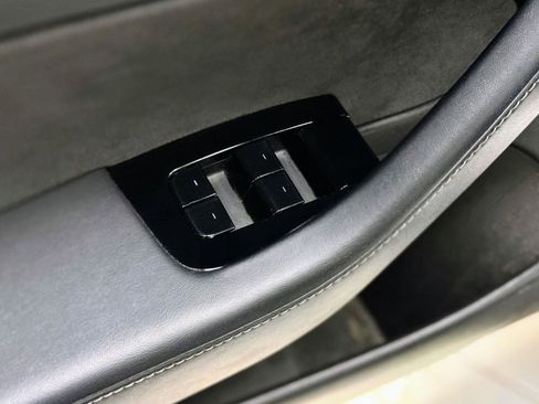 Used 2020 Tesla Model 3 Standard Range Plus image 12