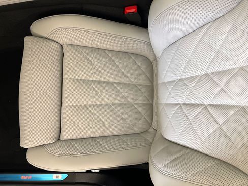 Used 2026 BMW X5 sDrive40i w/ Climate Comfort Package RWD image 25