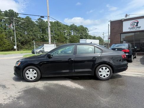 Used 2016 Volkswagen Jetta S FWD image 2