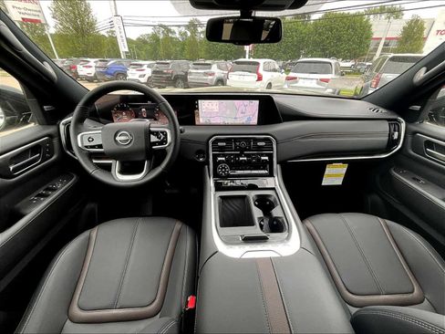 New 2025 Nissan Armada SL w/ Captain's Chari Seat Package AWD/4WD image 12