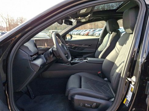 Used 2024 BMW i5 eDrive40i w/ Premium Package RWD image 14