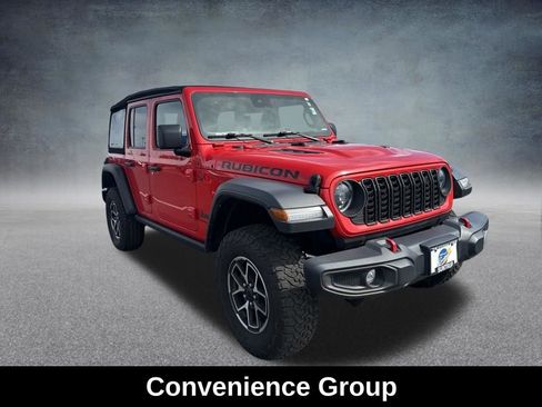 Used 2024 Jeep Wrangler Unlimited Rubicon w/ Convenience Group AWD/4WD image 9