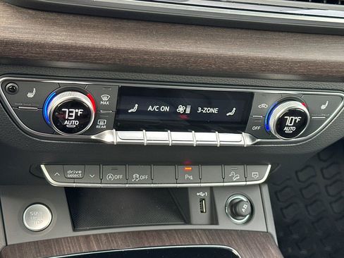 Used 2025 Audi Q5 2.0T Premium image 19