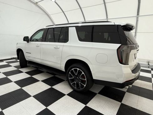 New 2025 Chevrolet Suburban RST w/ RST Capability Package image 2