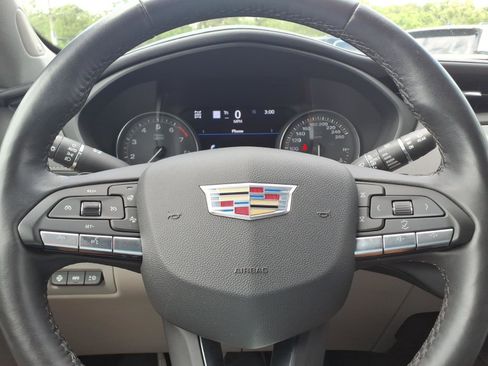 Used 2023 Cadillac XT4 Premium Luxury w/ Sun And Sound Package AWD/4WD image 13