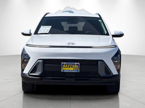 Used 2025 Hyundai Kona SEL image 8