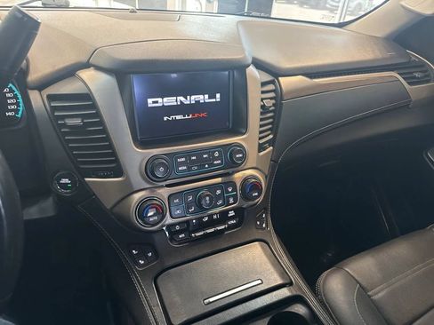 Used 2018 GMC Yukon Denali w/ Open Road Package AWD/4WD image 30