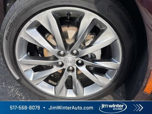 Used 2021 Buick Envision Avenir w/ Technology Package II image 4