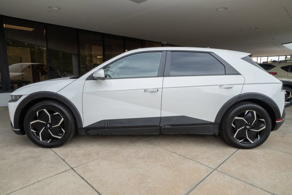 Used 2024 Hyundai Ioniq 5 SEL AWD/4WD image 4