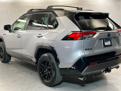 Used 2021 Toyota RAV4 XSE AWD/4WD image 3
