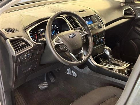 Used 2017 Ford Edge SEL w/ Class II Trailer Tow Package AWD/4WD image 17