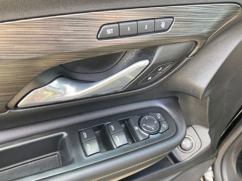 Certified 2022 GMC Terrain SLT w/ LPO, Floor Liner Package image 19