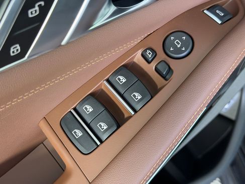 New 2026 BMW X5 xDrive50e w/ Executive Package image 23