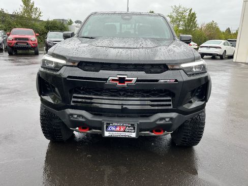 Used 2024 Chevrolet Colorado ZR2 w/ Technology Package AWD/4WD image 8