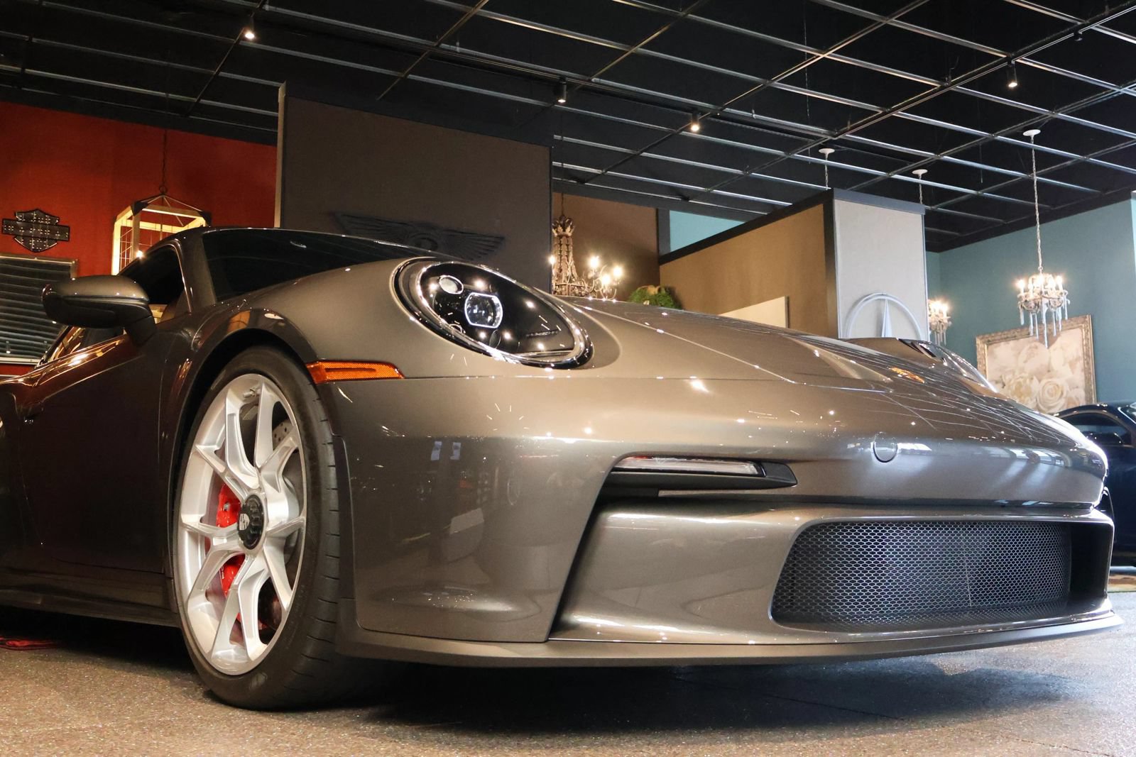 Used 2024 Porsche 911 GT3 RWD image 5
