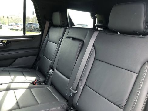 Used 2025 Chevrolet Tahoe LT image 21