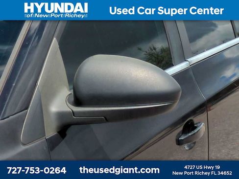 Used 2012 Chevrolet Cruze LS w/ Connectivity Package FWD image 11