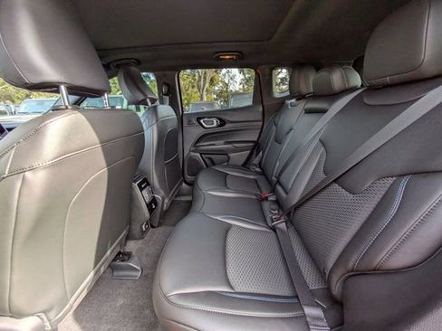 New 2026 Jeep Compass Latitude w/ Sun and Sound Group AWD/4WD image 11