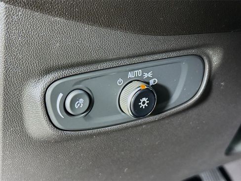 Used 2024 Chevrolet Equinox LT AWD/4WD image 12