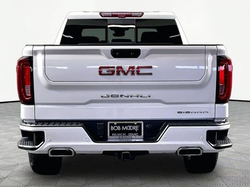 Used 2022 GMC Sierra 1500 Denali w/ Technology Package AWD/4WD image 5
