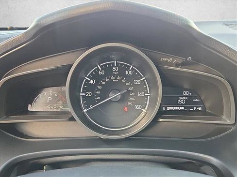 Used 2018 MAZDA MAZDA3 Touring FWD image 11