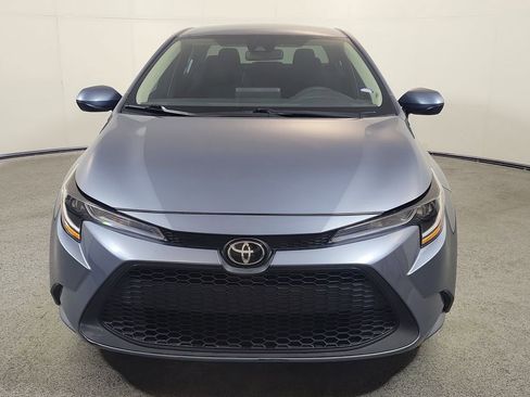 Used 2022 Toyota Corolla LE image 2
