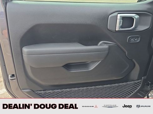 New 2026 Jeep Gladiator Sport AWD/4WD image 10