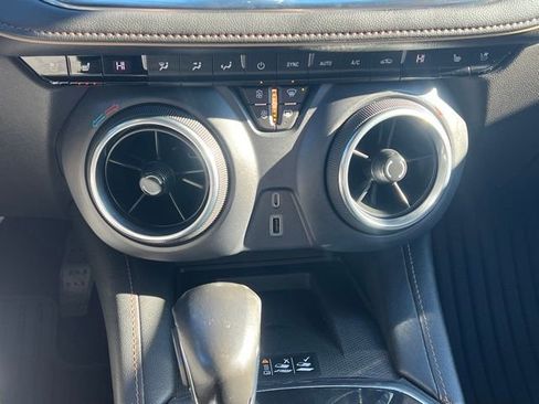 Used 2019 Chevrolet Blazer Premier w/ Driver Confidence II Package image 31