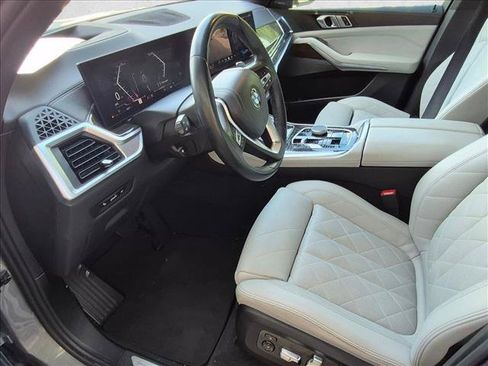 Used 2024 BMW X5 sDrive40i w/ Premium Package RWD image 10