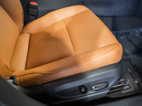 Used 2019 Lexus UX 200 w/ Premium Package FWD image 34