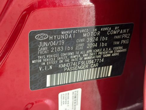 Used 2020 Hyundai Elantra SE w/ Winter Weather Package FWD image 19