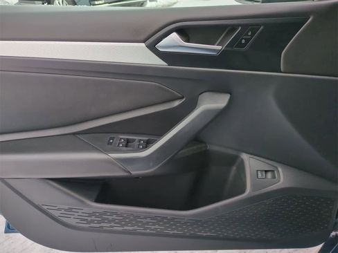 Used 2020 Volkswagen Jetta SE w/ SE Cold Weather Package image 30