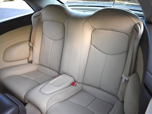 Used 2010 INFINITI G37 Convertible w/ Premium Pkg RWD image 34