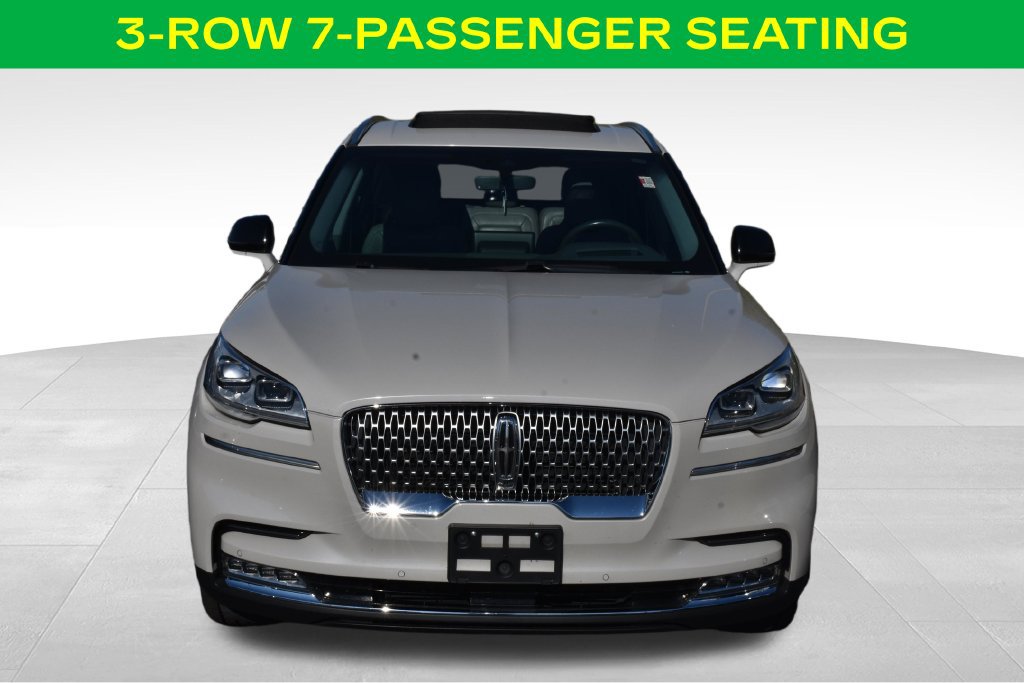 Used 2020 Lincoln Aviator Reserve w/ Equipment Group 202A AWD/4WD image 3