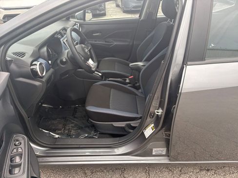 Used 2025 Nissan Versa SV FWD image 24