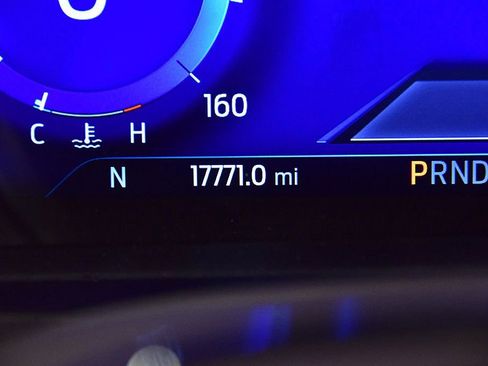 Used 2023 Ford Explorer Platinum w/ Technology Package image 19