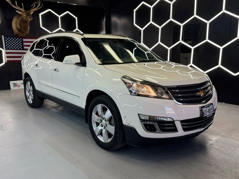 Used 2015 Chevrolet Traverse LTZ image 4