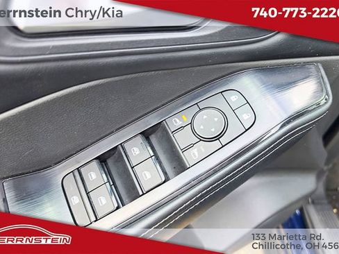 Used 2024 Nissan Rogue SV FWD image 15